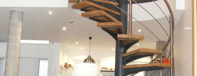 Volstroff escalier colimaçon hélicoidal design et moderne